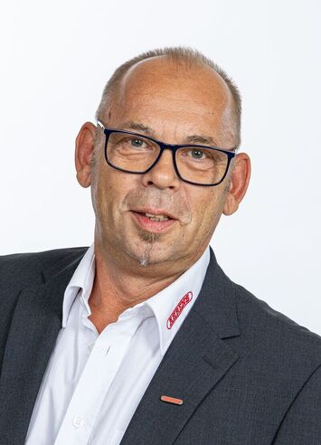 Josef Hödl, Außendiensttechniker für Kaminsanierung