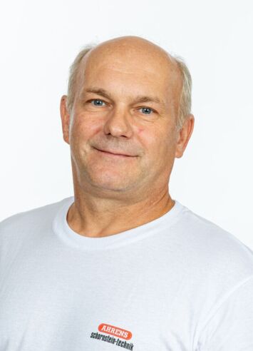 Anton Buchebner, Spezialist für Kaminsanierung und Kaminneubau