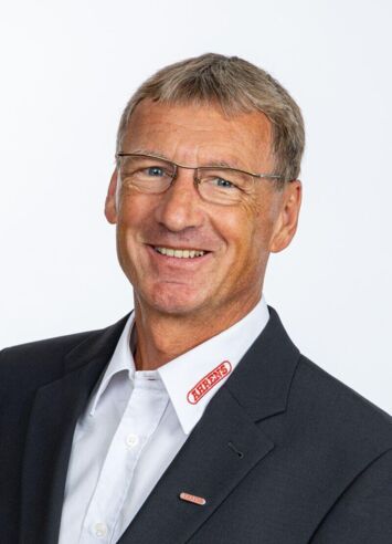 Leopold Plank, Außendiensttechniker für Kaminsanierung