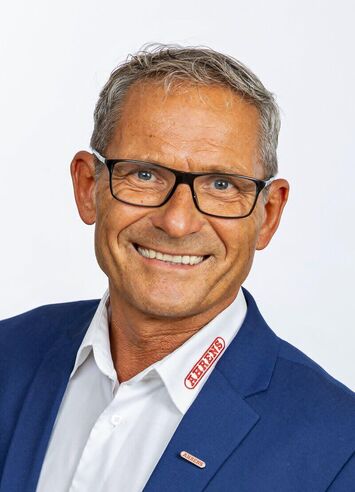 Karl Handl, Außendiensttechniker für Kaminsanierung
