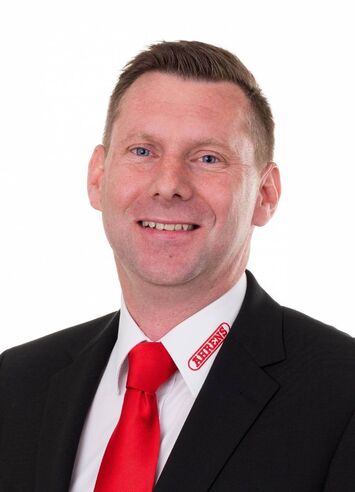 Wolfgang Schmutz, Außendiensttechniker für Kaminsanierung