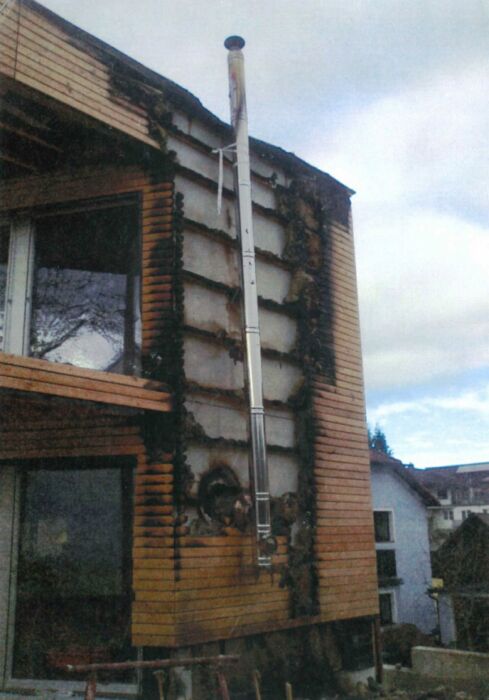 Brand nach unsachgemäßer Montage