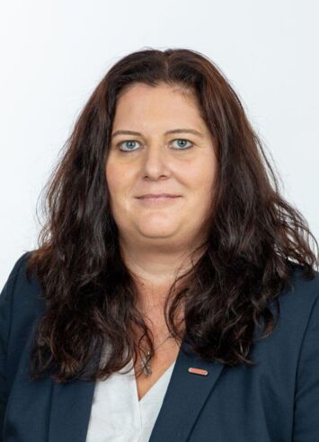 Irmgard Dorner, Office Management/Kreditorenbuchhaltung