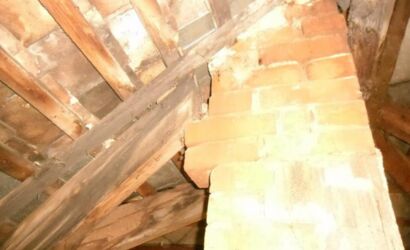 Auswechslung des Dachstuhles wäre notwendig gewesen u.a.