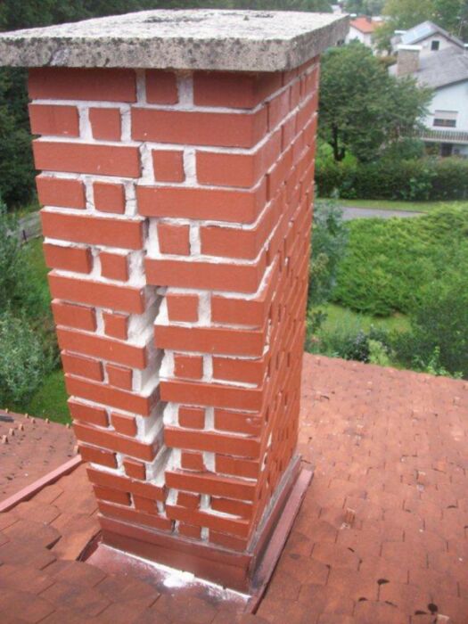 Falsch gemauerter Kaminkopf