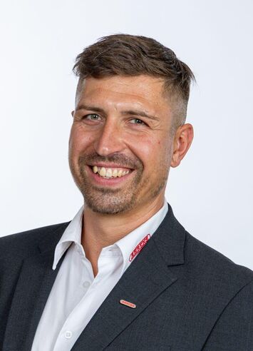 Christian Pein, Außendiensttechniker für Kaminsanierung