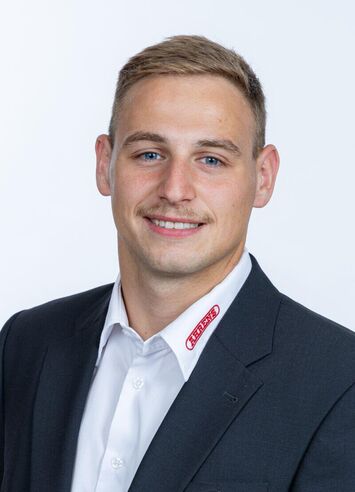 Lukas Hintersteiner, Außendiensttechniker für Kaminsanierung