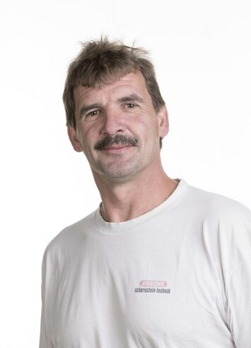 Franz Ekker, Spezialist für Kaminsanierung und Kaminneubau